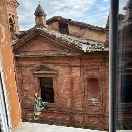 Casa Paola - Pregevole In Palazzo Storico Сієна